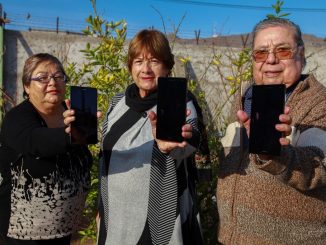 Adultos mayores de Antofagasta ingresan al mundo digital