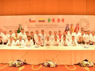 Intendente firmó importante acuerdo de cooperación entre países de la Alianza del Pacífico en México