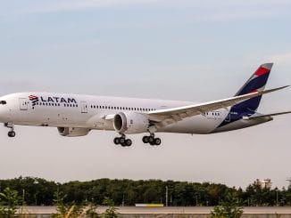 LATAM dispone vuelos especiales para repatriar a sus pasajeros