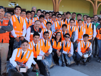 AIA expone experiencia de Colegios Don Bosco en mesa técnico profesional coordinada por el Mineduc