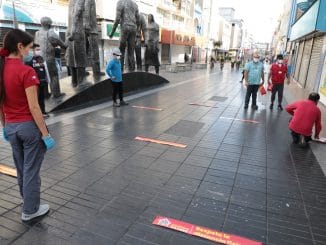 Municipalidad de Antofagasta implementa medidas preventivas para respetar el distanciamiento social en el centro de la ciudad