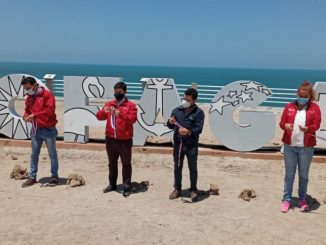 En monumento natural La Portada se inauguran letras gigantes de la ciudad