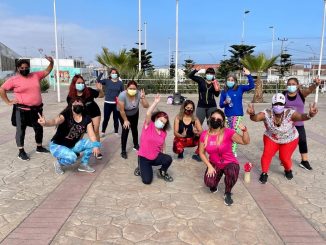 Vecinas del sector norte mejoran su calidad de vida gracias a talleres de fitfolk y zumba