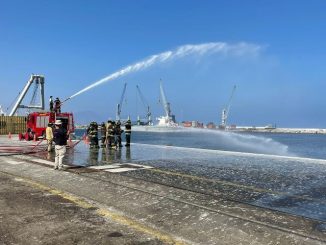 Alianza entre Puerto Antofagasta y Cuerpo de Bomberos permitió capacitar a más de 80 bomberos y bomberas en Sitio Cero