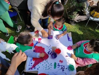 Con clases abiertas en el espacio público diversas unidades educativas de Antofagasta celebran la Semana de la Educación Artística
