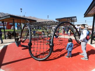 Municipio inaugura moderna plaza en sector norte de Antofagasta