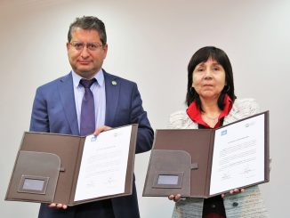 SQM y UA firman convenios que potenciarán el desarrollo de procesos sustentables en torno al litio