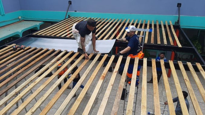 Estudiantes de Mantenimiento Industrial instalaron pérgola en Hogar de Cristo de Antofagasta Estudiantes de Mantenimiento Industrial instalaron pérgola en Hogar de Cristo de Antofagasta