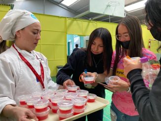 Degustaciones saludables acapararon la atención en feria ciudadana de Calama