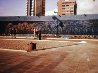 Conformación de mesa de trabajo por la restauración de la obra del artista Juan Salva en muros de Puerto Antofagasta