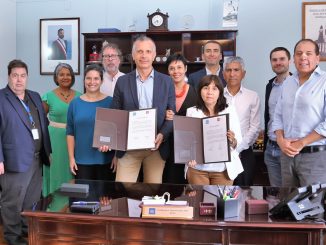 Importante centro científico francés firma alianza con la Universidad de Antofagasta