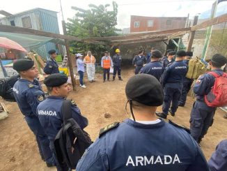 Armada de Chile encabeza operativo en Comedor La Merced