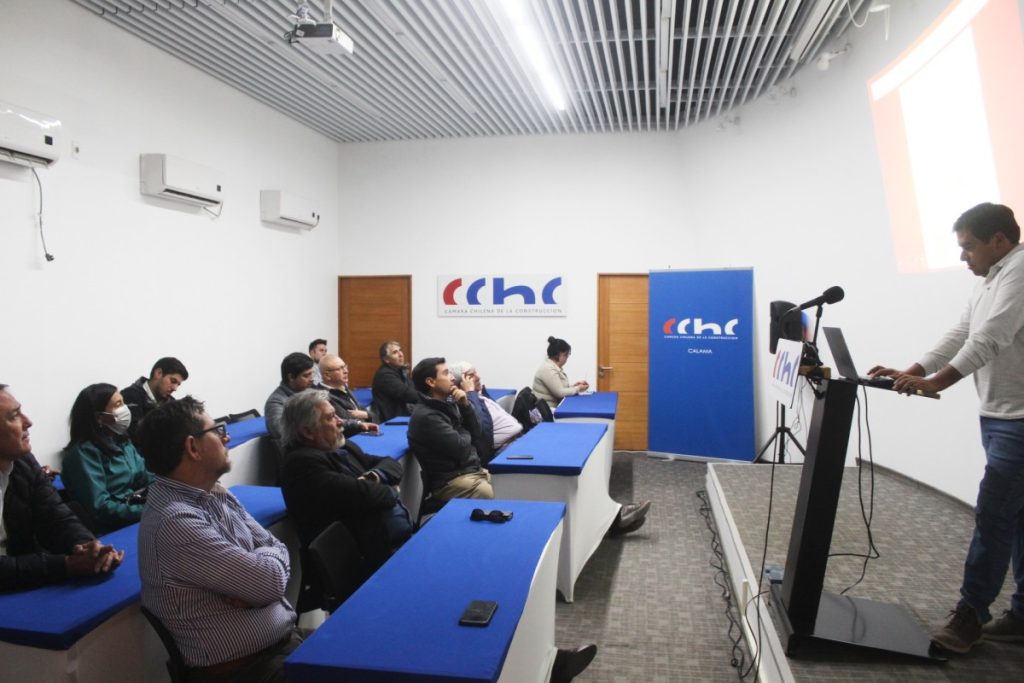 Empresarios de la CChC Calama se preparan ante nuevo escenario ambiental en Calama