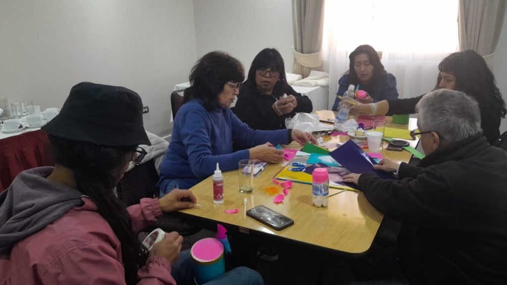 Educadoras de Párvulo y docentes de Educación General Básica de Calama, San Pedro de Atacama y Sierra Gorda se capacitan en Educación Artística Integrada