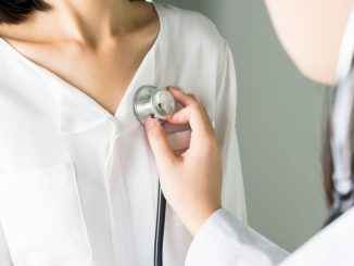 ¿Cansancio o dificultad para respirar, hinchazón de las piernas? Los síntomas que podrían alertar de insuficiencia cardíaca ¿Cansancio o dificultad para respirar, hinchazón de las piernas? Los síntomas que podrían alertar de insuficiencia cardíaca