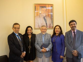 Rinden homenaje a trayectoria académica de abogado Rubén Gajardo Chacón