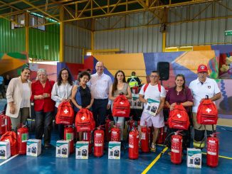 Vecinos de Sierra Gorda fueron capacitados ante emergencias y recibieron kits con elementos de seguridad