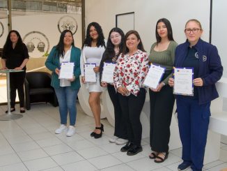 Egresan mujeres líderes de escuela organizada por SernamEG