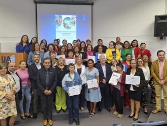 Nuevos líderes comunitarios son capacitados en prevención de salud en Antofagasta