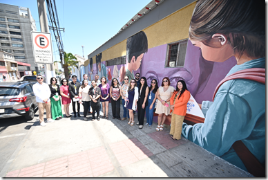 inauguración mural campaña 25N