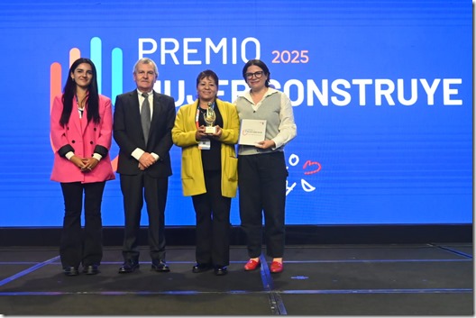 Cámara Chilena de la Construcción (CChC) distinguió a trabajadora de Antofagasta con el Premio Mujer Construye