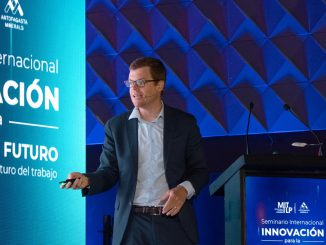 Expertos del MIT y proveedores locales compartieron experiencias sobre nuevas tecnologías y el futuro del trabajo