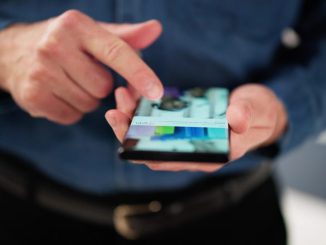 Crece la polémica por posteos: Estados Unidos exige a chilenos con visas académicas mantener redes sociales públicas Crece la polémica por posteos: Estados Unidos exige a chilenos con visas académicas mantener redes sociales públicas