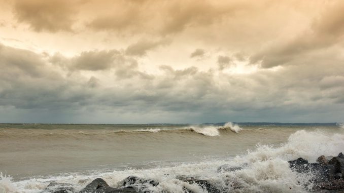 Alerta por vientos y marejadas en Antofagasta