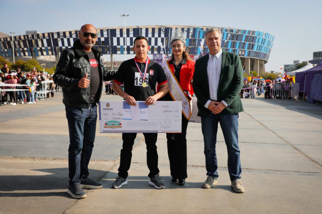 Antofagasta: con final milimétrica se definió carrera de garzones