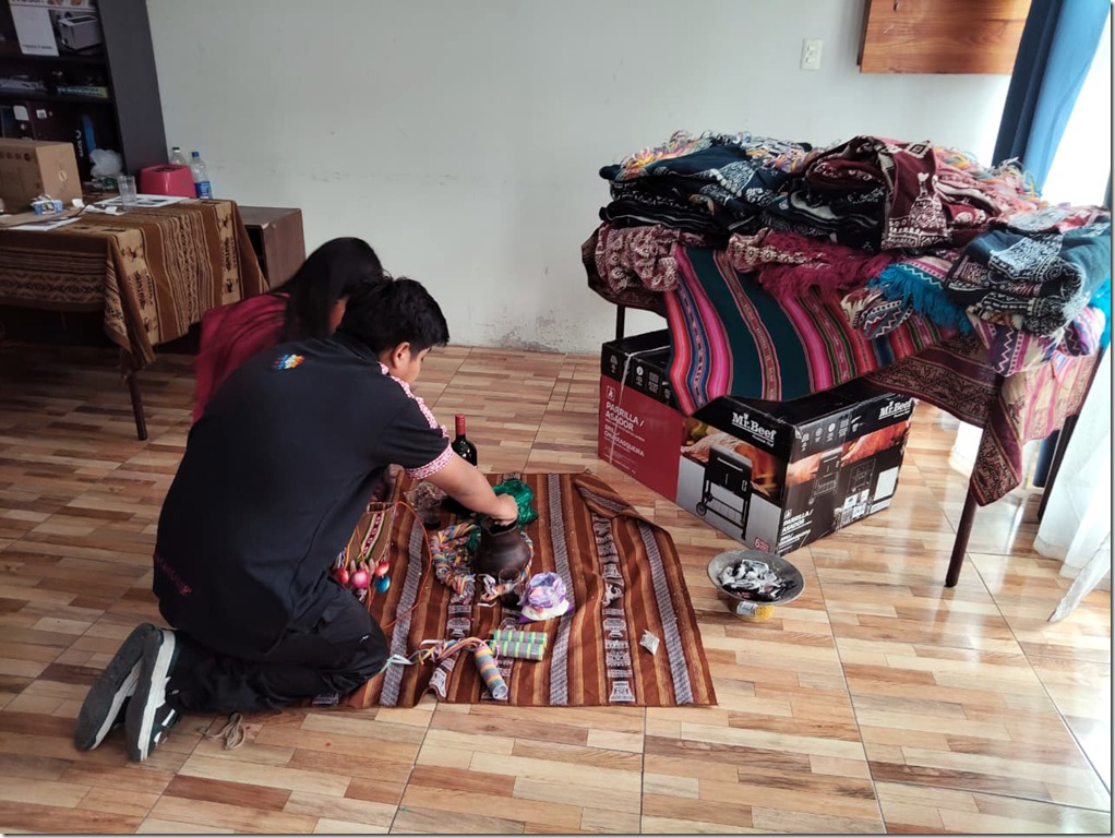 TALLER TEXTIL HOGAR INDIGENA AYLLU