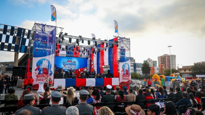 Con una Gran Fiesta Familiar inauguran Ramada Municipal en Antofagasta