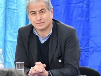 Colegio de profesores denuncia posible despido masivo de docentes por disminución en presupuesto de la nación 2026 para los SLEP Colegio de profesores denuncia posible despido masivo de docentes por disminución en presupuesto de la nación 2026 para los SLEP