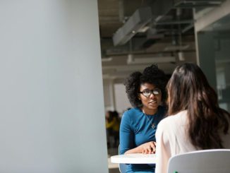 Recuperación de lenguas originarias: experiencias de revitalización mapuche en escuelas de La Araucanía Recuperación de lenguas originarias: experiencias de revitalización mapuche en escuelas de La Araucanía