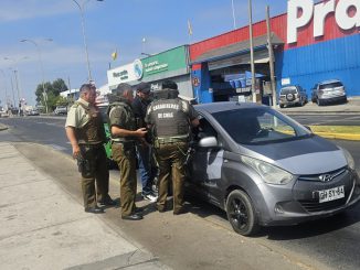 Patrullaje OS-14 recupera vehículo robado y detiene a extranjero