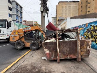 Municipalidad de Antofagasta realiza operativo para retiro de enseres voluminosos en el centro de la ciudad