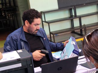 Junaeb y Gore Antofagasta entregar&aacute;n cerca de mil notebooks a estudiantes de la regi&oacute;n