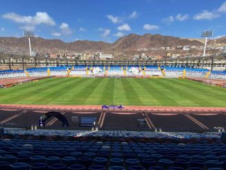 Por 7 votos a favor y 3 en contra aprueban modernizaci&oacute;n del Estadio Calvo y Bascu&ntilde;&aacute;n
