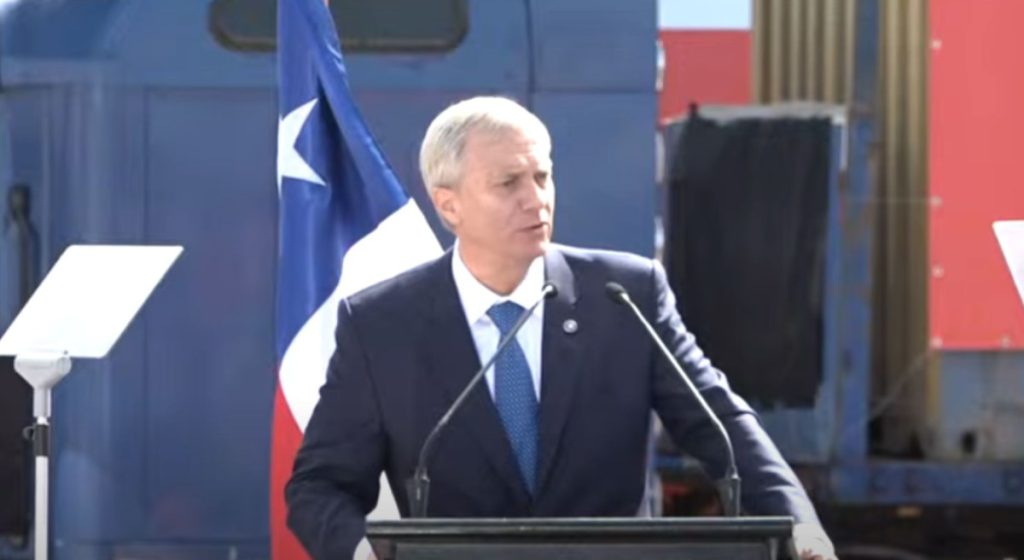 A una semana de las elecciones José Antonio Kast aterriza en Antofagasta y apunta al electorado de Parisi A una semana de las elecciones José Antonio Kast aterriza en Antofagasta y apunta al electorado de Parisi