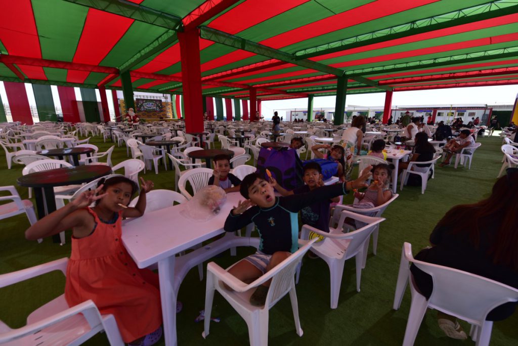 Dos mil niños y niñas disfrutaron una cálida Navidad en el recinto AIA EXPONOR