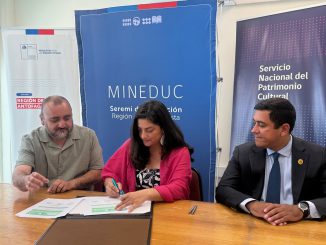 Autoridades de Antofagasta firman Plan de Acci&oacute;n de Pol&iacute;tica de Educaci&oacute;n Patrimonial