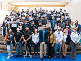 Lomas Bayas concluye con &eacute;xito el Programa Educaci&oacute;n y Miner&iacute;a beneficiando a 240 estudiantes del Liceo Polit&eacute;cnico Los Arenales