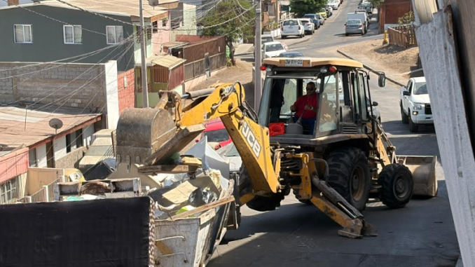Antofagasta: Con el operativo 61 en vista hermosa para retiro de enseres termina el 2025