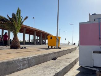 Habilitan plaza de foodtrucks en playa Trocadero de Antofagasta para este verano