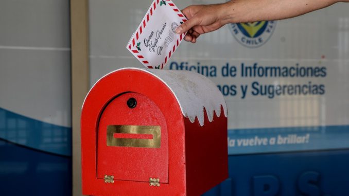 Antofagasta contará con 4 árboles de Navidad y ya puedes depositar tu carta al buzón de los deseos
