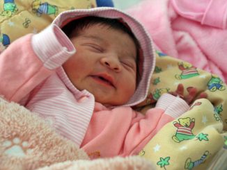 Una hermosa princesa y un var&oacute;n de 4 kilos fueron los primeros nacidos del 2026 en el HRA