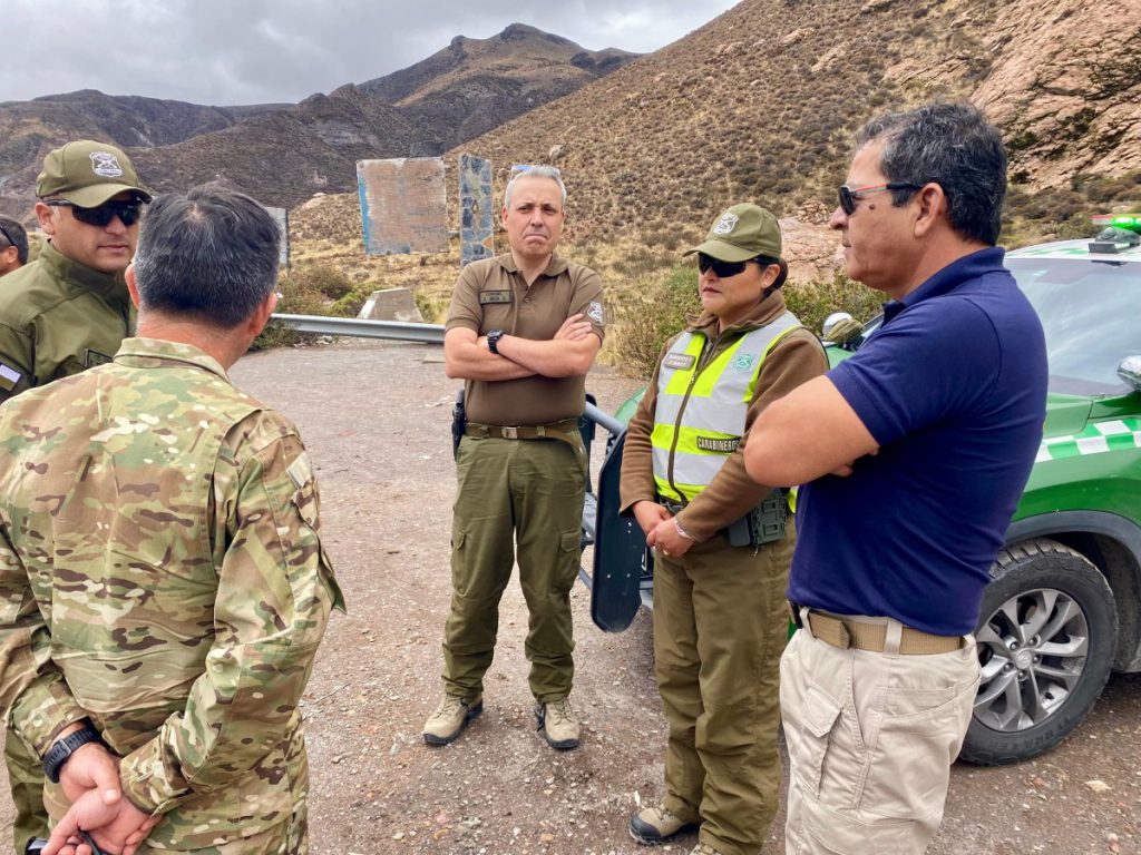 Verifican en terreno trabajo en frontera de las regiones de Arica y Parinacota, Tarapacá y Antofagasta Verifican en terreno trabajo en frontera de las regiones de Arica y Parinacota, Tarapacá y Antofagasta