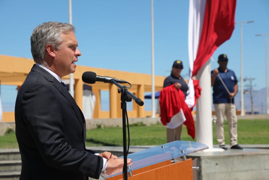 Con izamiento de bandera municipalidad da inicio al 147 aniversario de Antofagasta