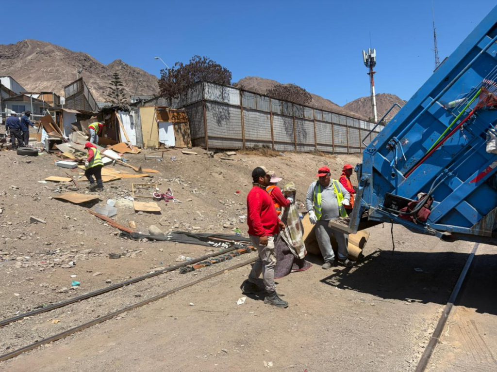 Antofagasta: alcalde pide reponer Ley de Vagancia tras operativo en faja ferroviaria de calle Manuel Rodríguez