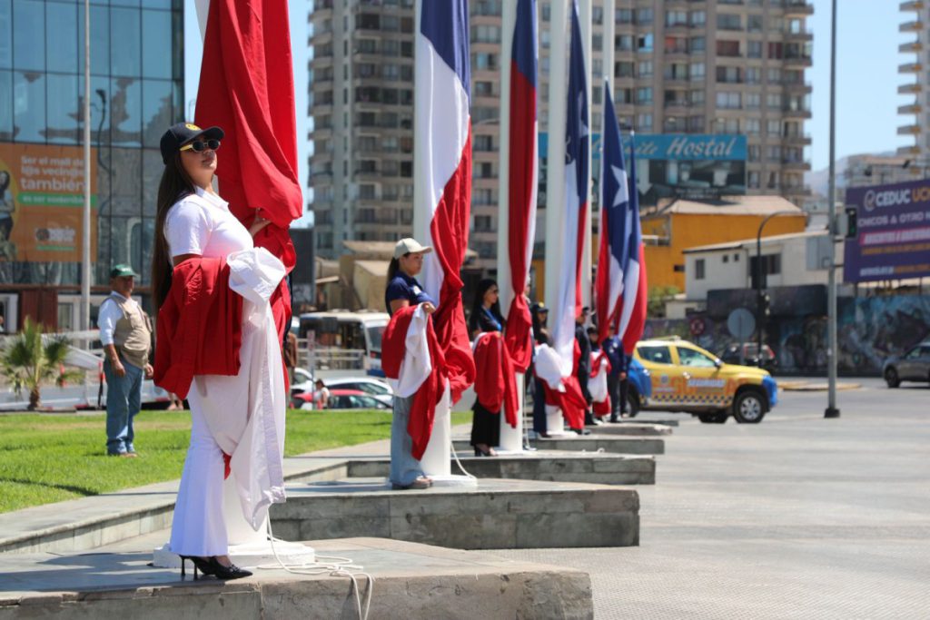 Con izamiento de bandera municipalidad da inicio al 147 aniversario de Antofagasta