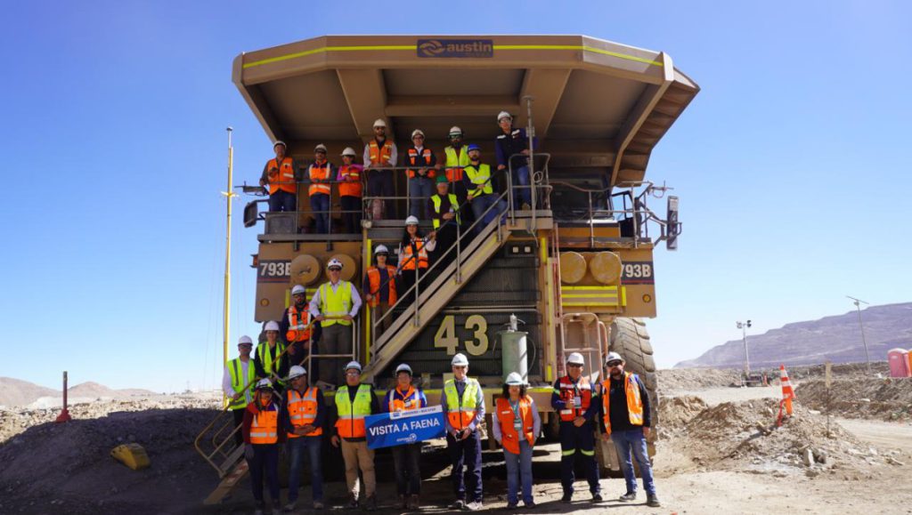 De la exhibición al terreno: EXPONOR 2026 marca la diferencia con visitas a operaciones mineras